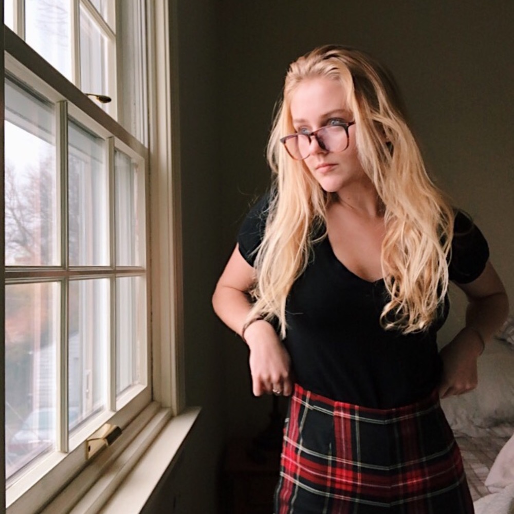 Meet your Posher, Megan